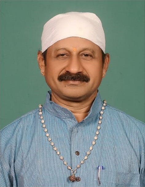 DR. YOGACHARYA SRI RAGHAVENDRA GURUJI