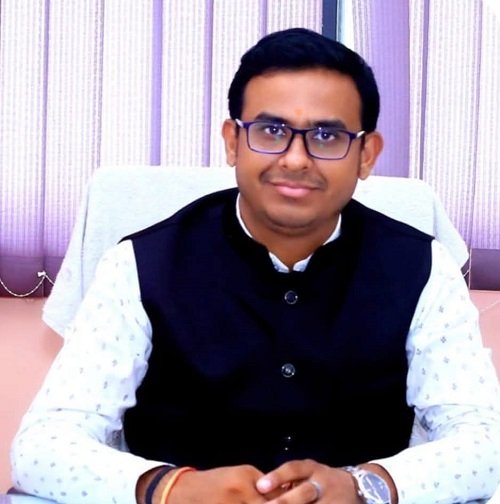 DR. PRAVIN DUBEY